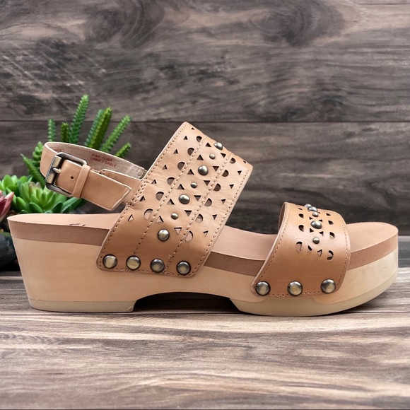 NIB Earth Pine Toba Slingback Studded Clog Sandal - Picture 5 of 11